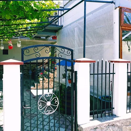 Casa Razvan Gasthuis *