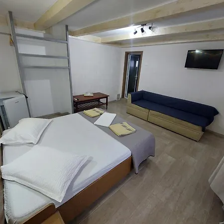 Guest house Casa Razvan