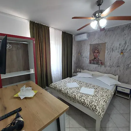 Pensiune Casa Razvan 3*